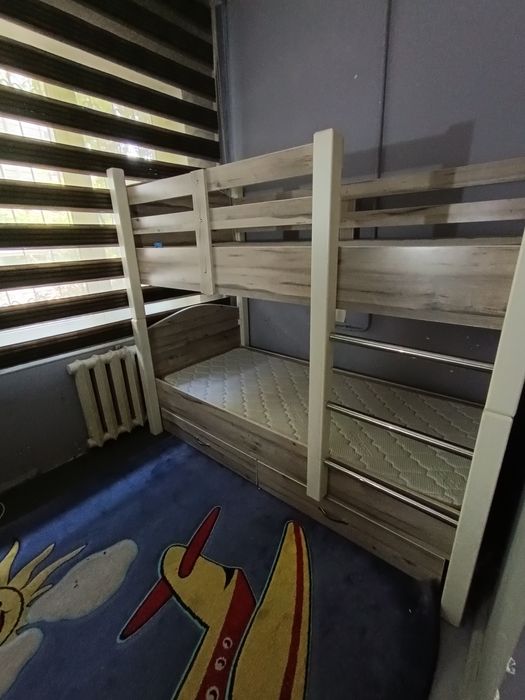 İkkiqavatli krovat sotiladi