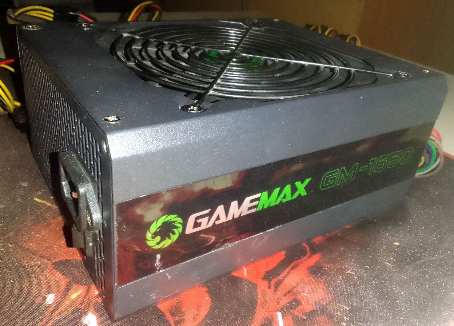 Блок питания GAMEMAX 1650W