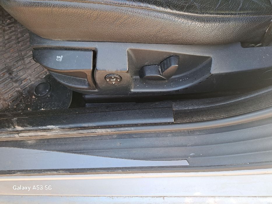 Антиблокираща система
Въздушни възглавници - Задни
Въздушни възглавниц