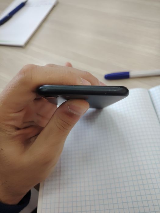 IPhone 7 128 rang qora