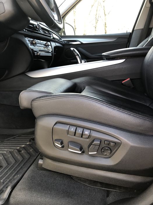 VAND/SCHIMB/BMW X5 # xDrive#Piele#315 CP#Clima 4 zone#145000 km