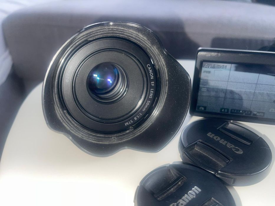 Canon 750 d + обектив 50 mm + варио обектива