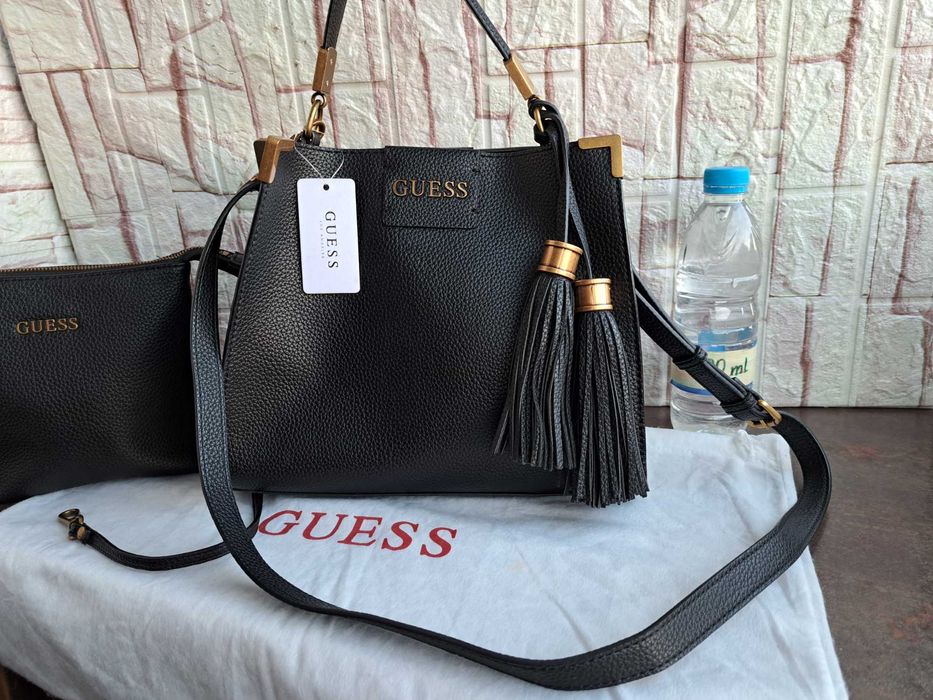 дамска чанта,GUESS-черна чанта,гес,нова