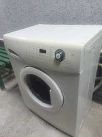 Мастер продаст стиральную машину Samsung 5kg с гарантией
