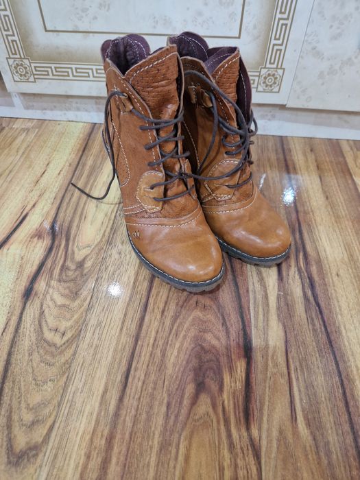 Ghete din piele naturala masura 36