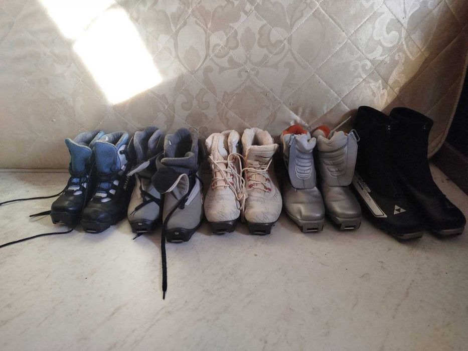 Продаётся лыжная обувь (женская и мужская)