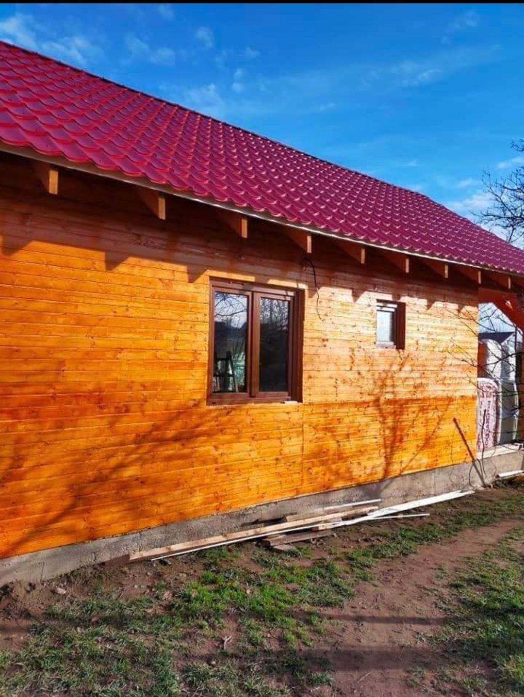 Cabanute din lemn de gradina