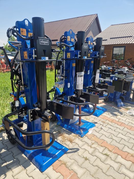 Vând despicator lemne 30 tone/Masina de crăpat lemne 30 tone