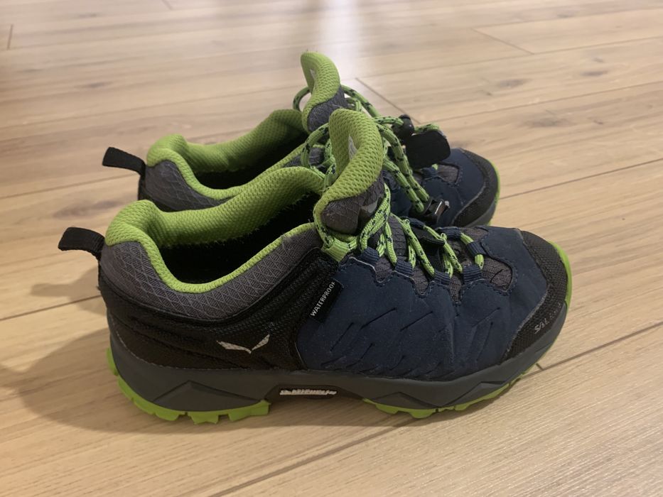 Adidasi Salewa 30