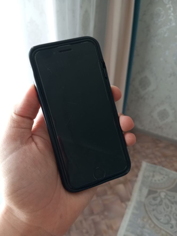Iphone se 2020года