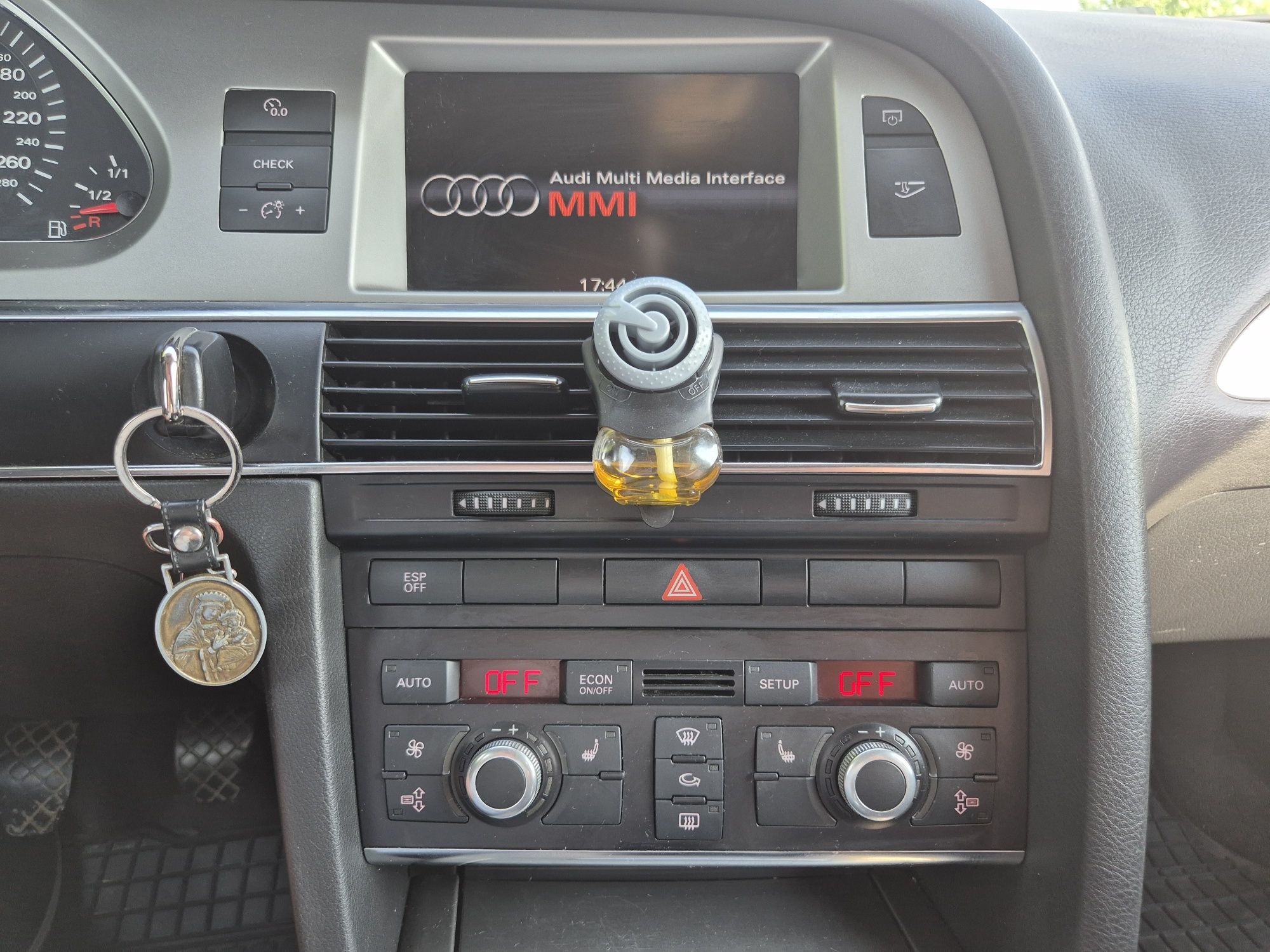 Vand Audi A6 C6 2008
