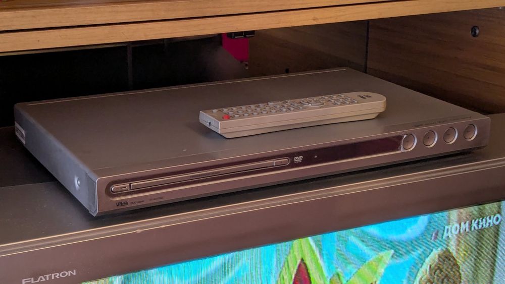 DVD плеер с караоке Vitek VT-4015SR