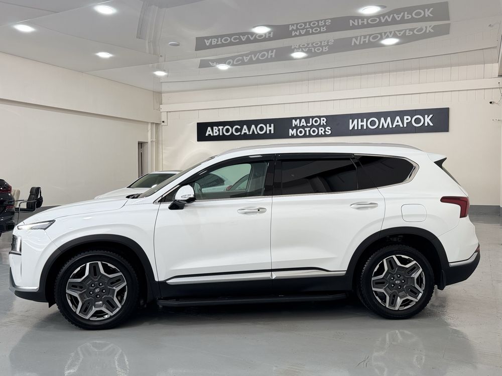 Hyundai Santa Fe возможно приобрести в рассрочку