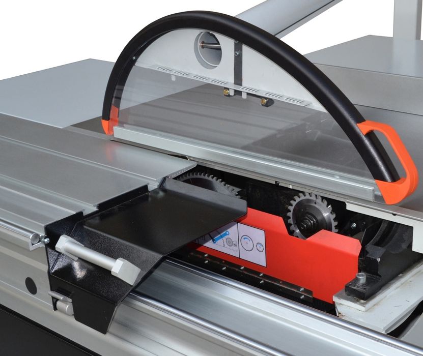 По заявка италиански циркуляр с карета на 3200 мм диск 400 мм мотор 5.