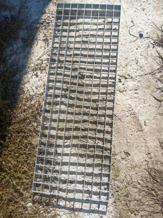 Grătare zincate galvanizate tăiem orice dimesune dorita de client