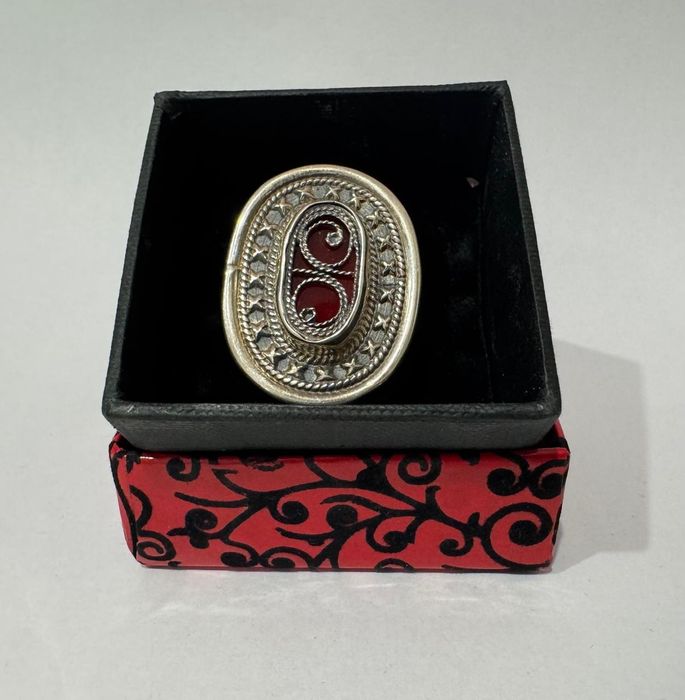 Кольцо серебро 925 пробы.