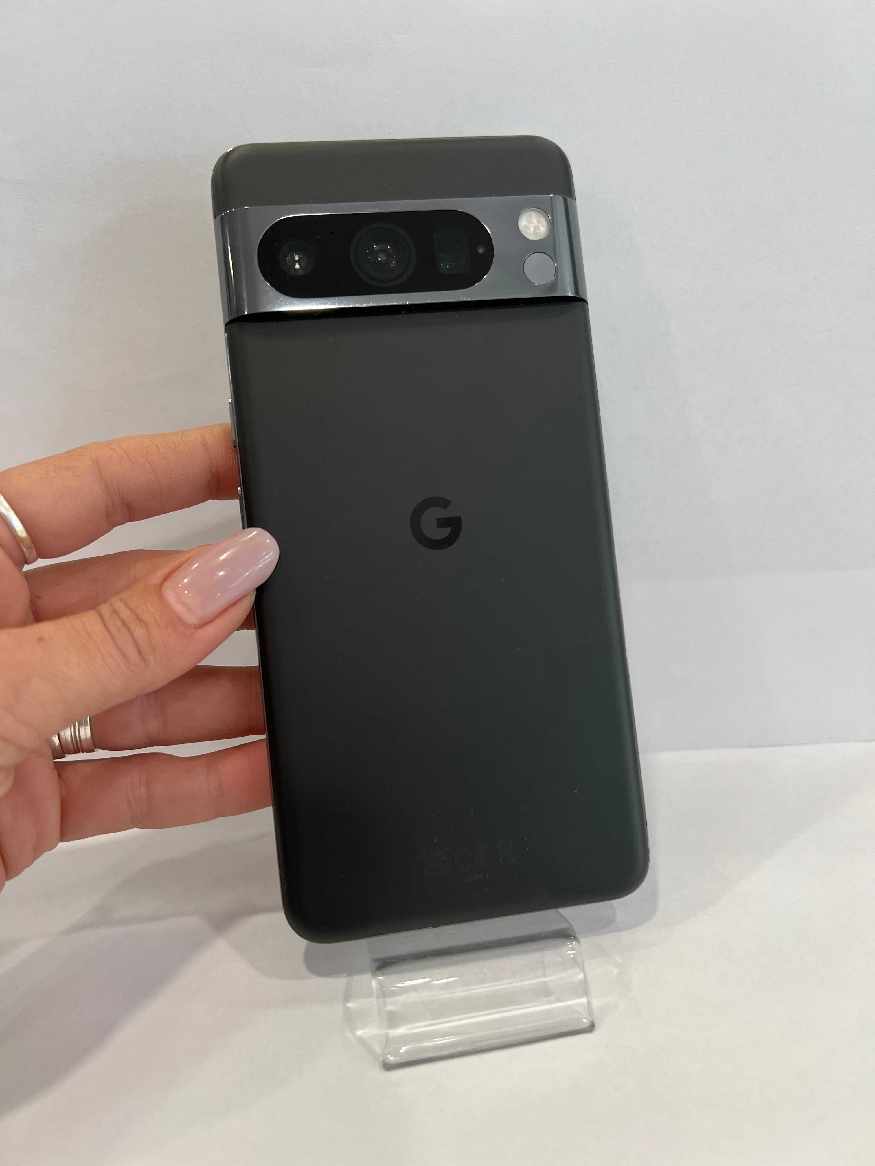 Google Pixel 8 Pro, 128GB/12GB RAM, Negru, impecabil!