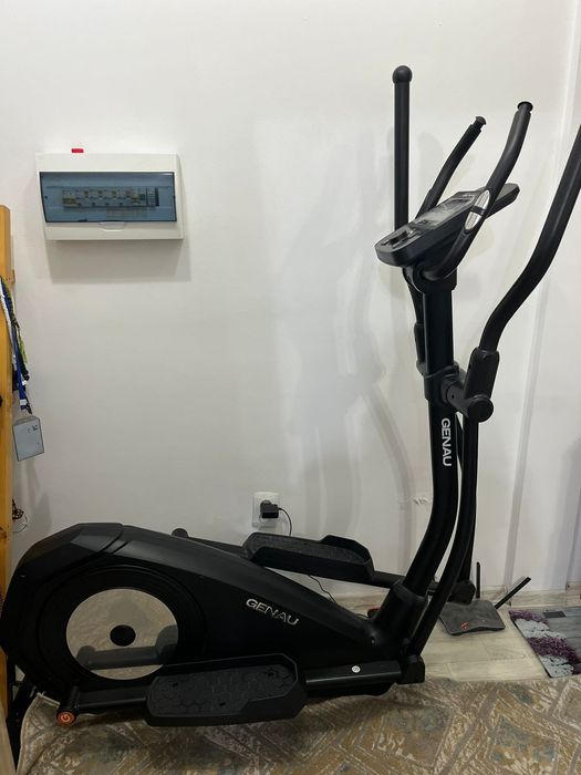 Эллиптический тренажер