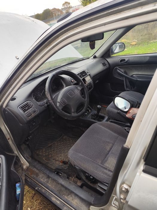 Хонда Сивик на части