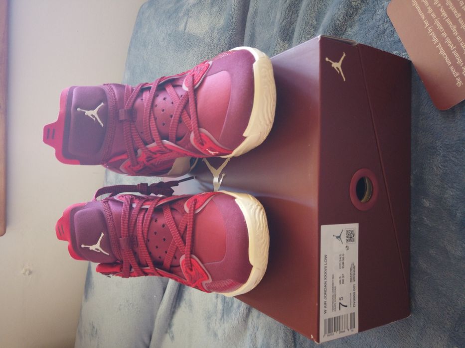 Nike Air Jordan XXXVII Low Lift Up Team Red DV9989-601