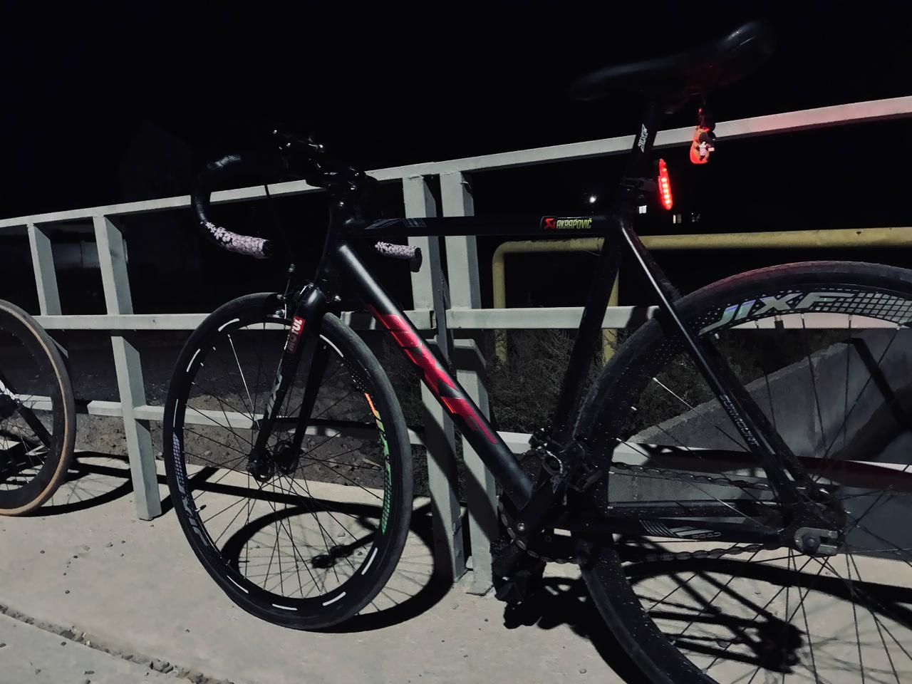 Fixed Gear JIXF AT5
