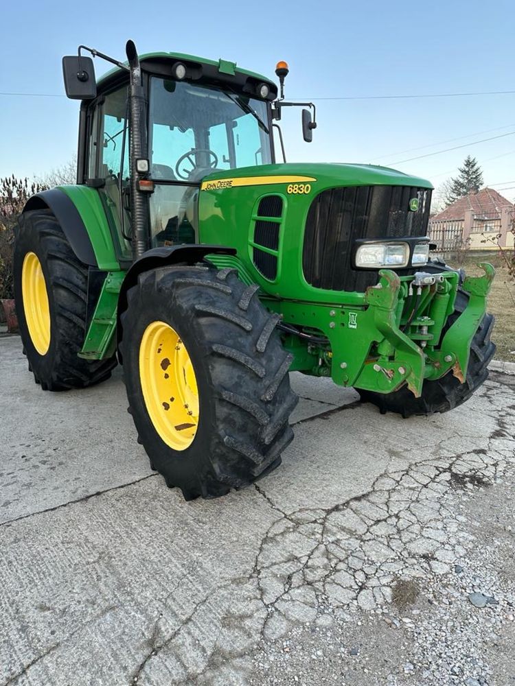 Tractor John Deere 6830