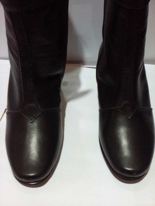 Кожени боти. Нови, български.