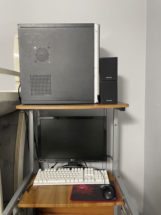 Продам системный блок и монитор и кабель