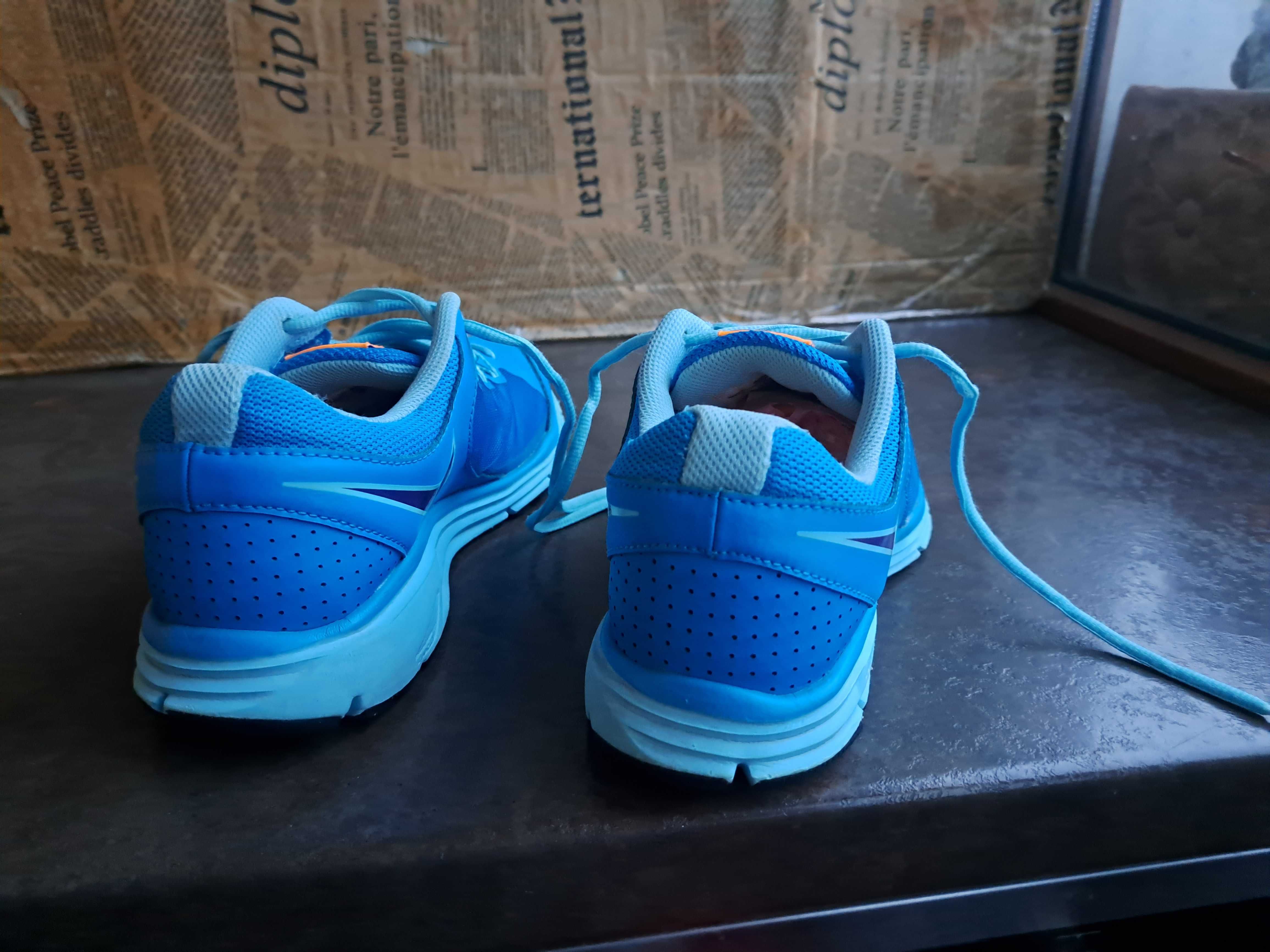 маратонки за момче,момиче кецове,спортни обувки Nike,найк,номер 38