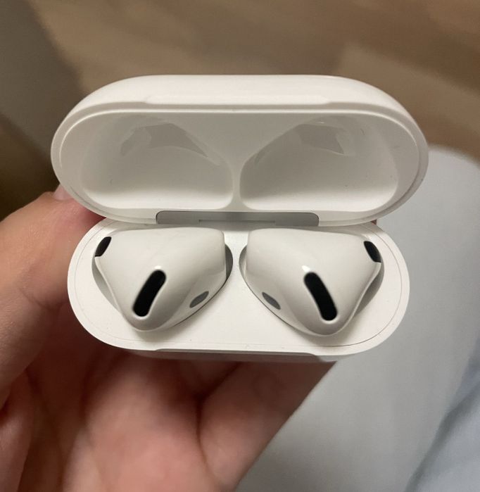 Airpods 4 оригинал срочно
