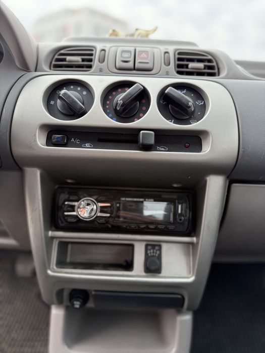 Nissan Micra K11