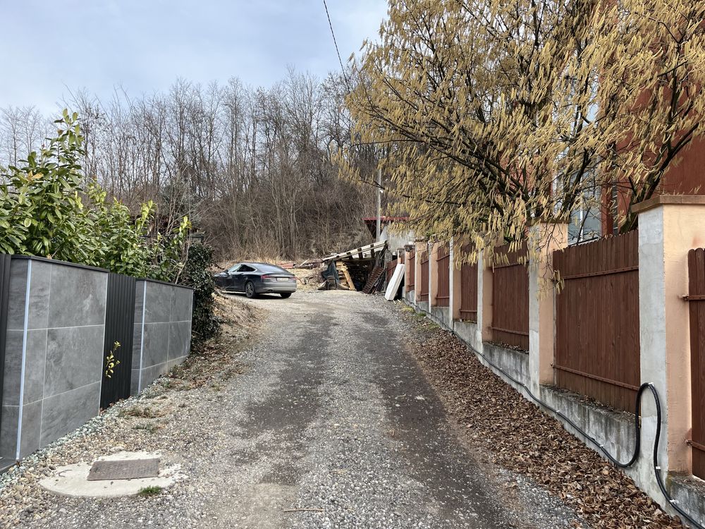 Teren intravilan de vanzare