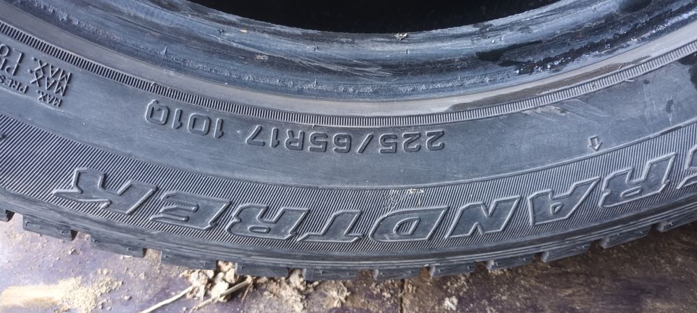 Cauciucuri  Dunlop 225 65 17  de iarna  pentru suv