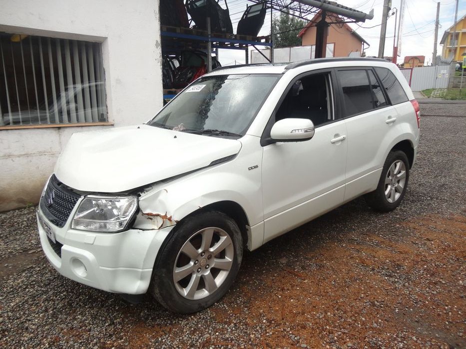 Usa Stanga Fata Suzuki Grand Vitara 2006 - 2012 SUV 4 Usi Alb (346)