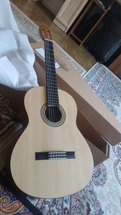 Продам новую гитару