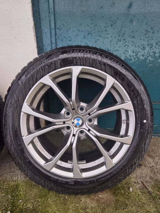 Jante BMW r17 cu cauciucuri de iarna