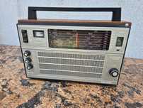 Radio receptor portabil marca,Selena {Селена),model B-215,made in URSS