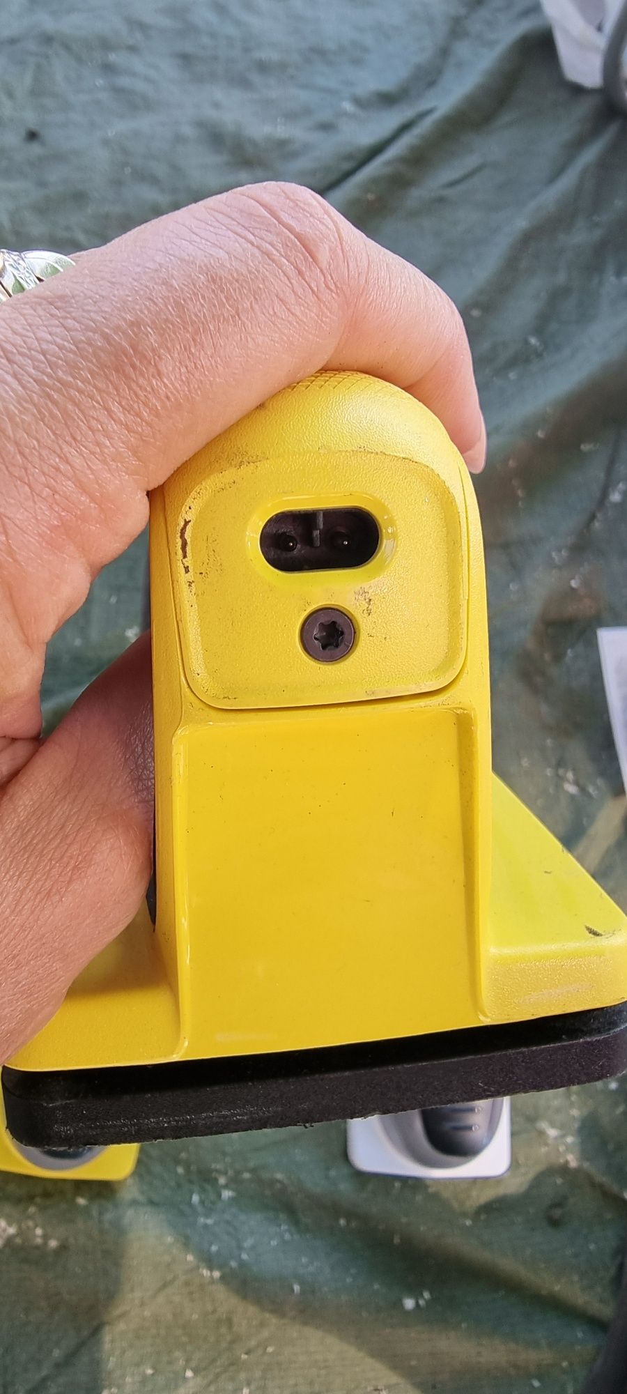 Акумулаторна стъклочистачка Karcher 3,7