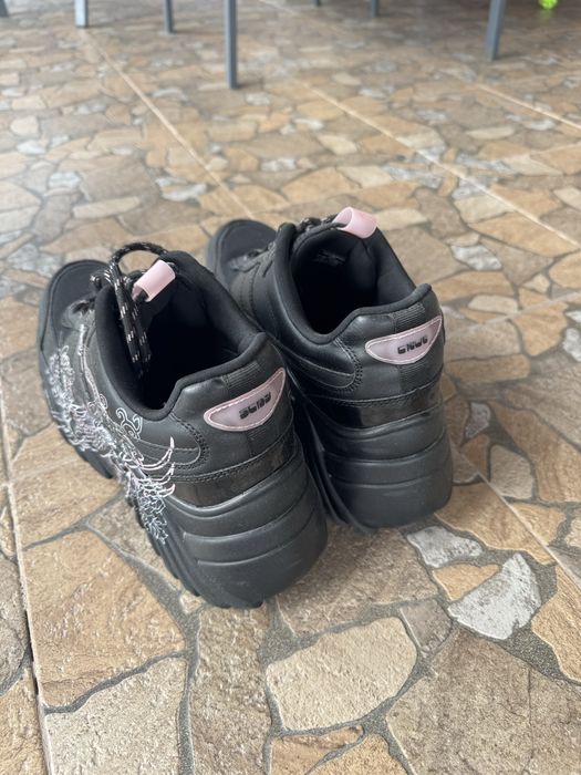 Adidasi inalti Bershka