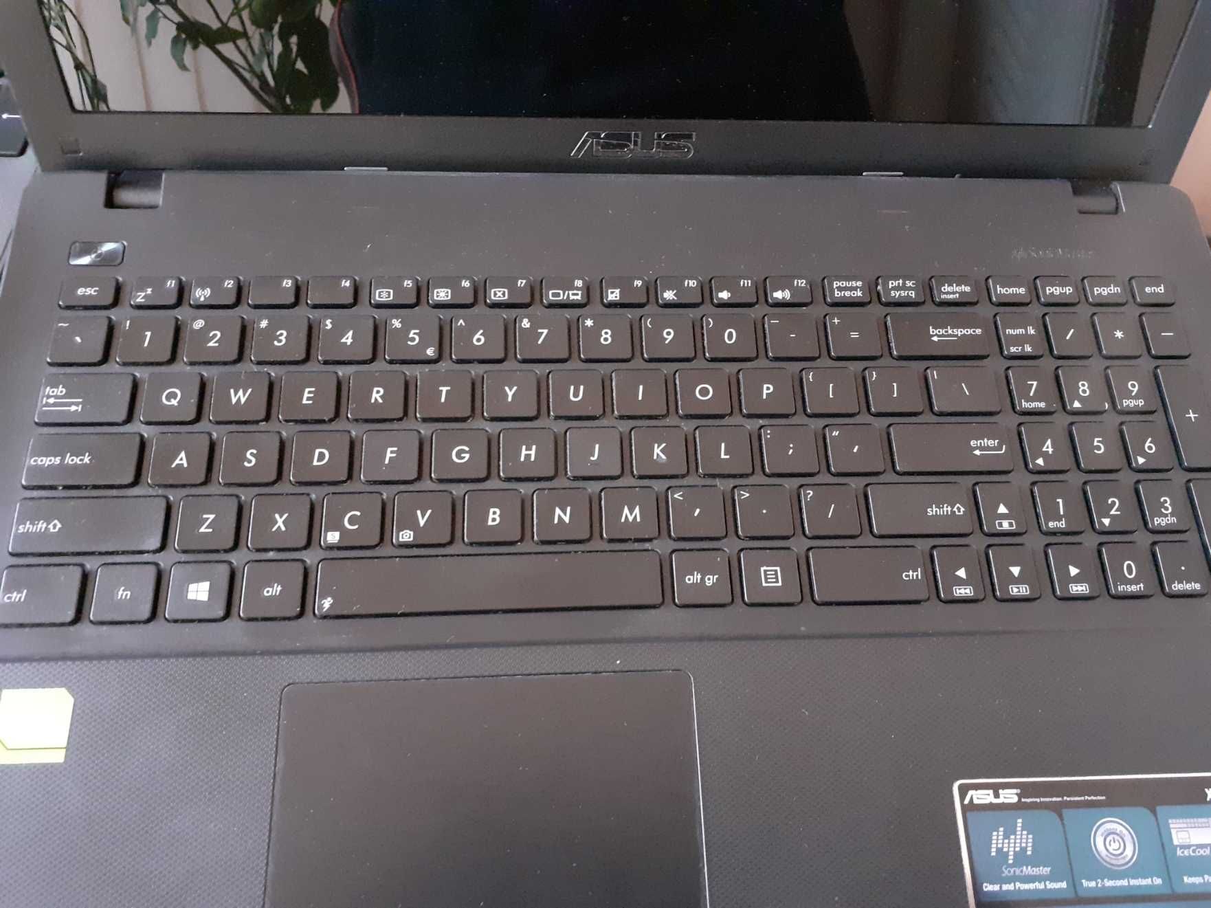 Laptop Asus x552c imbunatatit