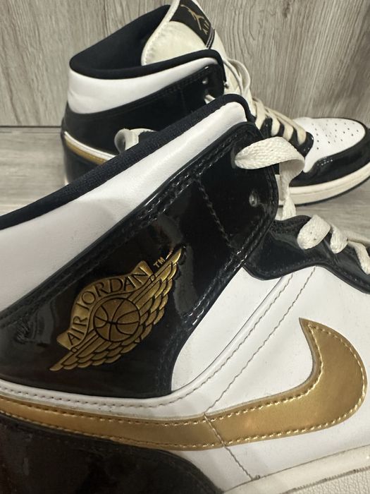 Adidasi Air Jordan 45,5