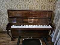 Пианино RONISCH в хорошем состоянии