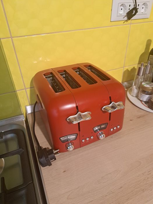 Prajitor paine / toaster Delonghi