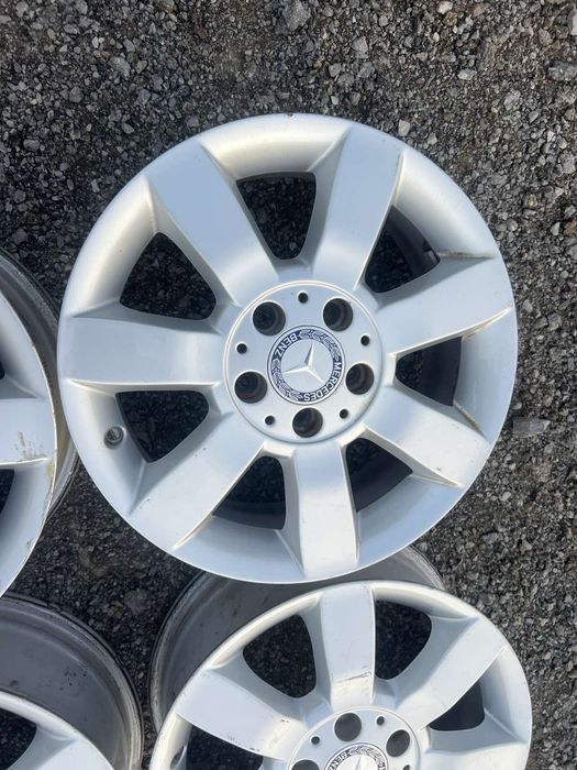 Оригинални джанти Мерцедес 5/112 Mercedes A klasse,B klasse 5x112

Упо