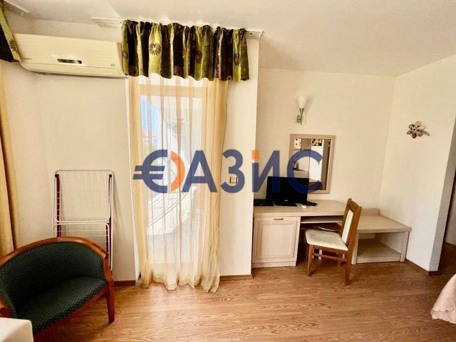 Продава се Тристаен апартамент в к.к. Слънчев бряг - 90 кв.м за 964 €/кв.м - Снимка #2