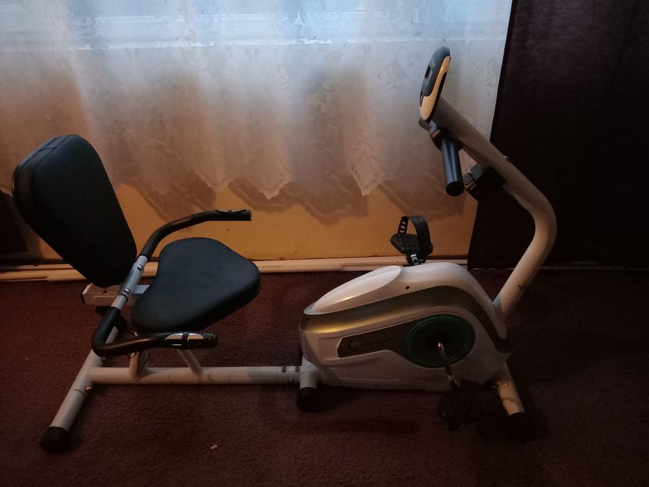 Bicicleta medicinala orizontala