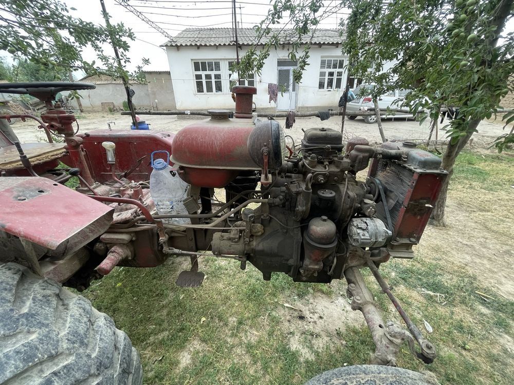 Traktor T31 робочий состоянияда