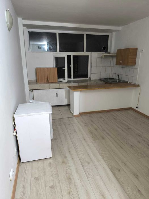 Garsoniera de inchiriat