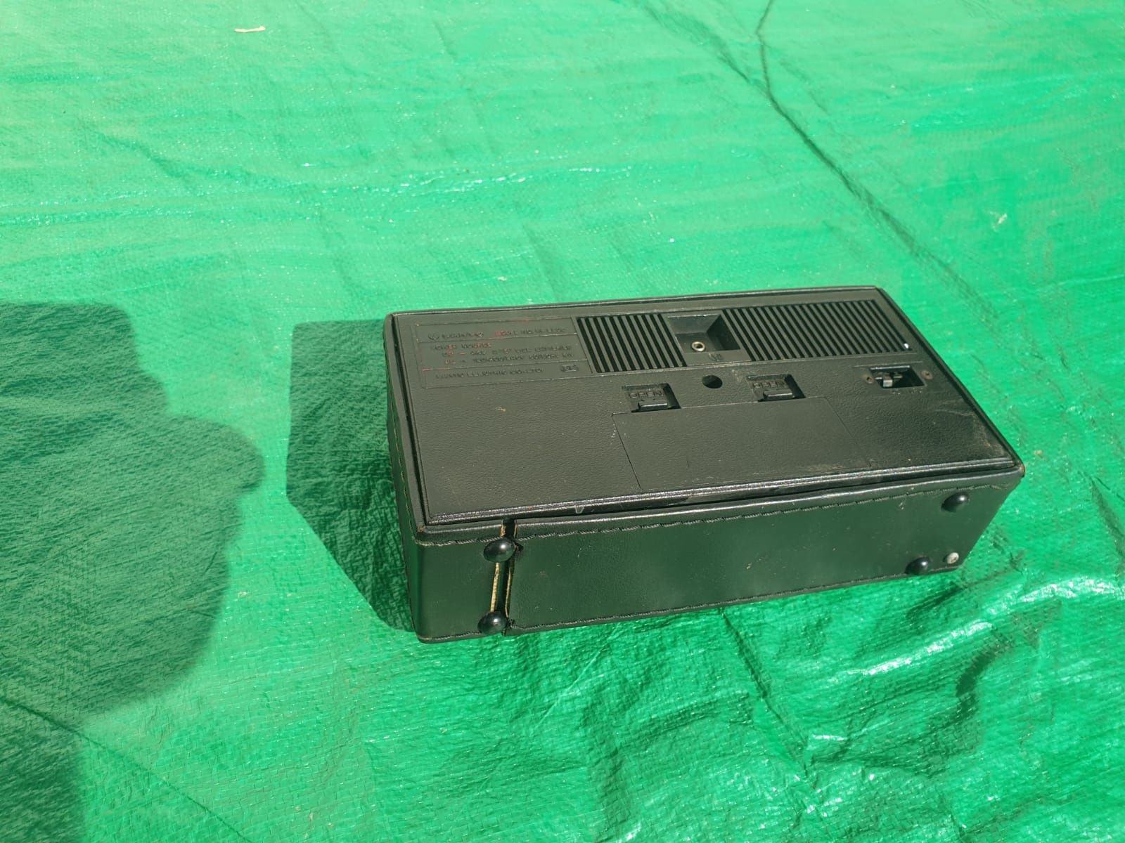Radio Receptor Sanyo, model RP-2805,made in Japan, functional