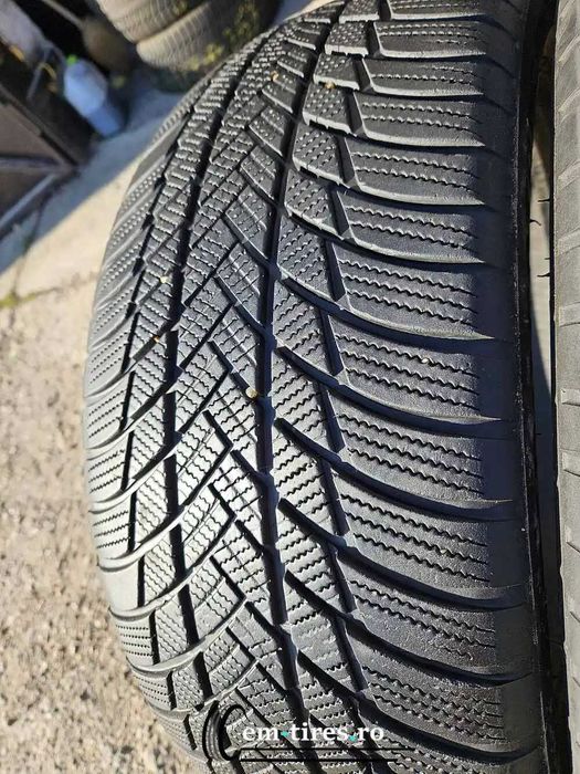 SET 2 Anvelope Iarna 235/50 R19 BRIDGESTONE Blizzak LM001 99H